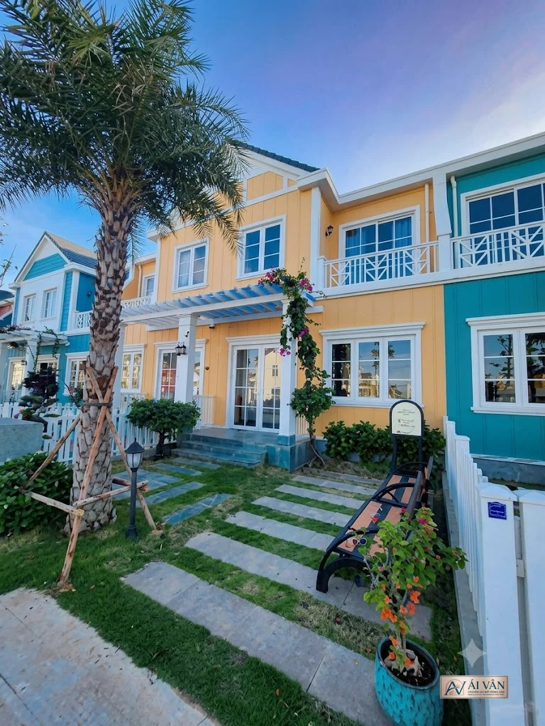 Nhà phố NovaWorld Phan Thiết Florida – Full nội thất, gần trục đường chính dự án
