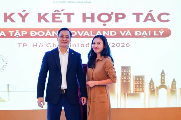 Ái Vân đại diện MH Property cùng lãnh đạo Tập đoàn Novaland tại lễ ký kết hợp tác ngày 11/8/2026