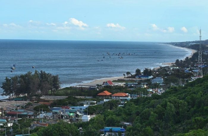 Dải bờ biển Tiến Thành nhìn từ trên cao