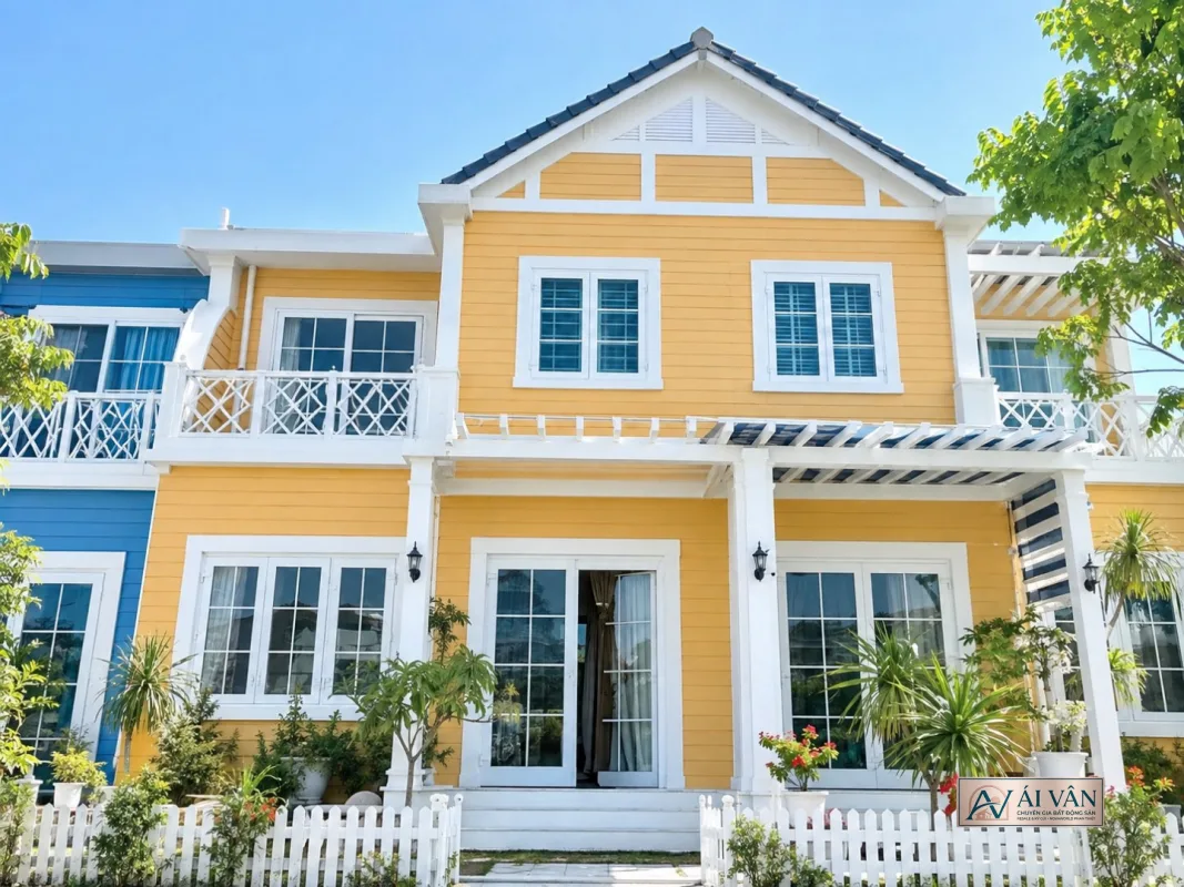 Nhà phố NovaWorld Phan Thiết – Khu 3 full nội thất  gần hồ bơi